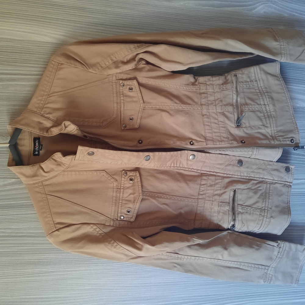 Le Chateau Tan Blazer with Relaxed Fit and Collared Neckline